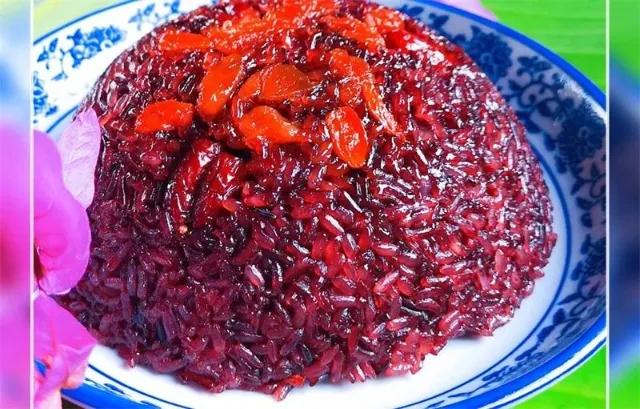 普洱特色團建：坐上火車游普洱，打卡墨江北回歸線標志園