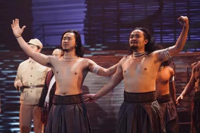 《阿佤人民再唱新歌》